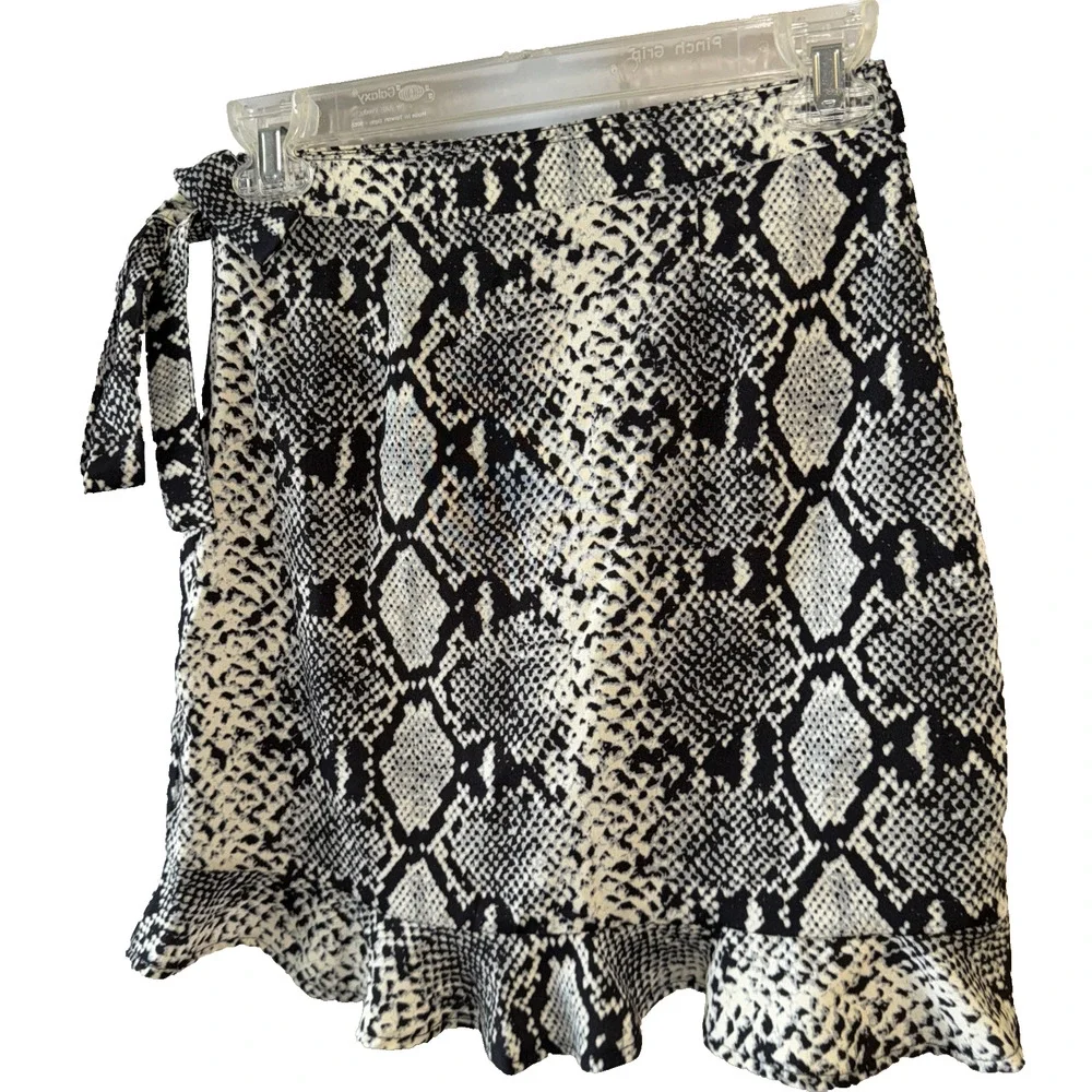 Nasty Gal Snake Yourself At Home Print Wrap Mini Skirt Size US 0